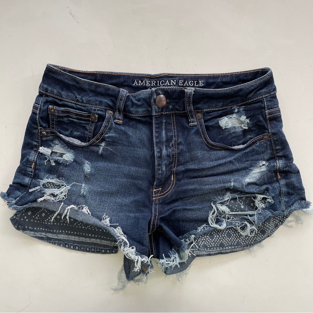 American Eagle Hi Rise Festival Distressed Tribal Stretch Denim Jean Shorts sz 2